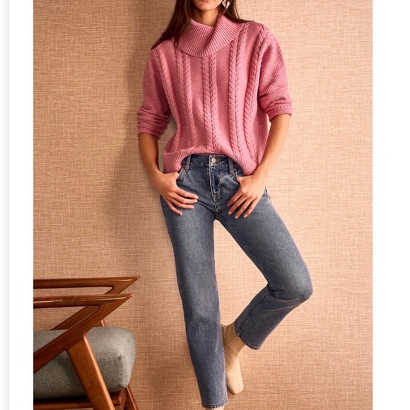 Cabi Blush Turtle Neck - Picture 3 of 5